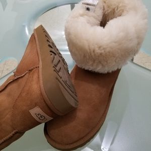 UGG BOOTS AUTHENTIC EXCELLENT CONDITION